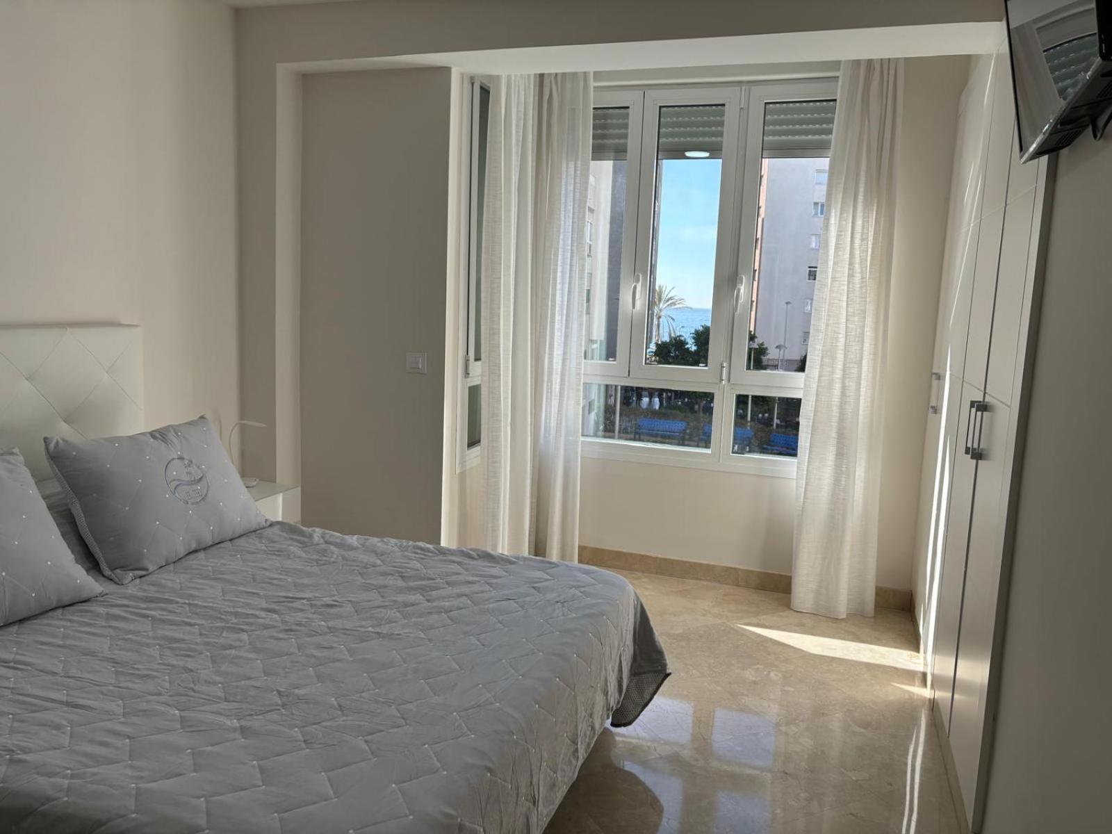 Apartamento Playa Almeria Bagian luar foto