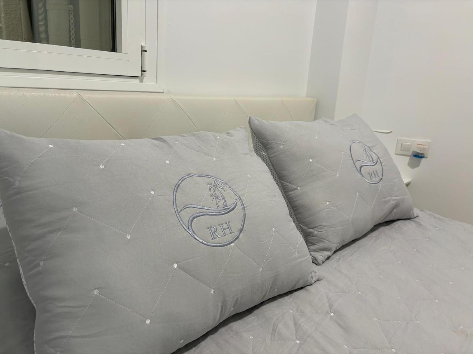 Apartamento Playa Almeria Bagian luar foto