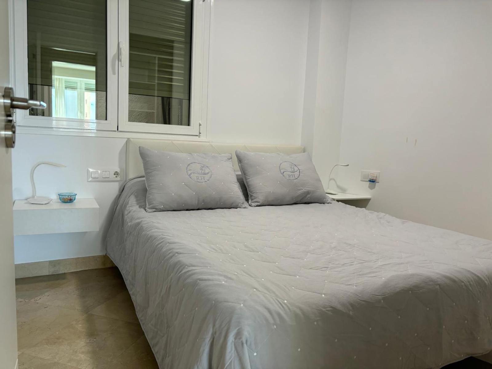 Apartamento Playa Almeria Bagian luar foto